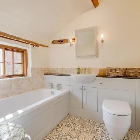 3 Bed In Oc-y056 Holiday home